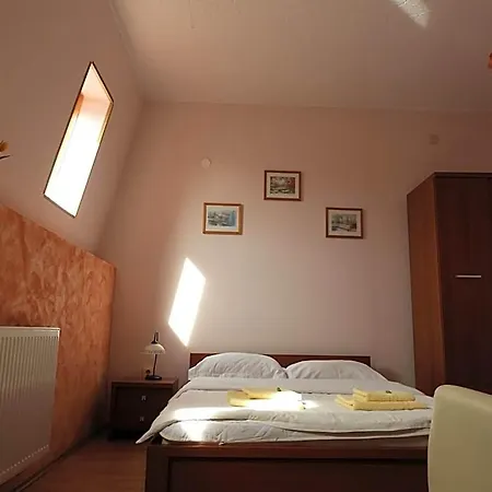 Pensiunea Caramell Ξενοδοχείο 3*